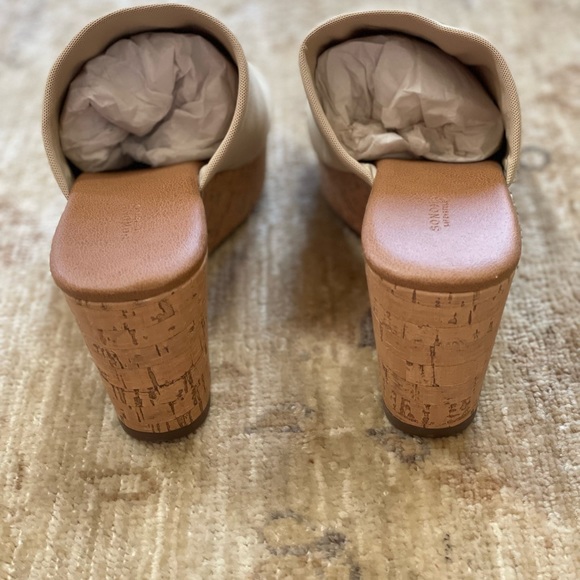 NWOB - Sonoma Lifestyle Cork Platform Slide Wedges in Beige, Size 6. - Picture 10 of 15
